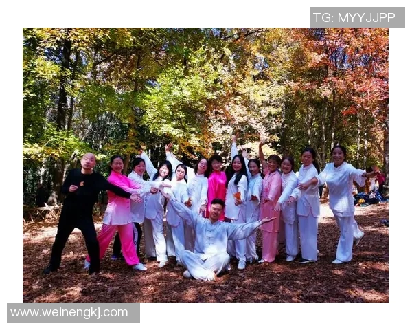 亨克与欧本激战正酣比分揭晓精彩瞬间回顾与分析 亨克与欧本激战正酣比分揭晓精彩瞬间回顾与分析