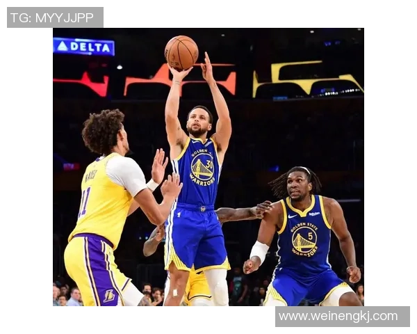 湖人勇士季前赛对决精彩回顾与赛后分析10月13日全场亮点一览