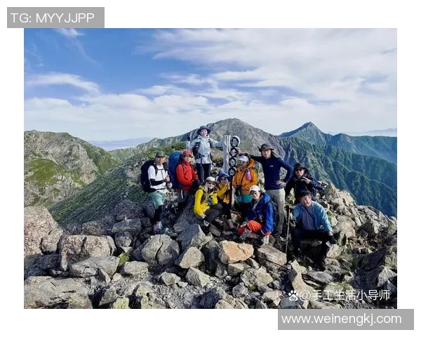 周军独家分享攀岩心得与技巧助你征服高峰挑战自我极限