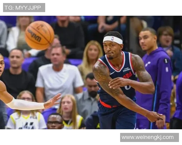 快船与爵士季后赛第三场对决精彩回顾与赛况分析 快船与爵士季后赛第三场对决精彩回顾与赛况分析